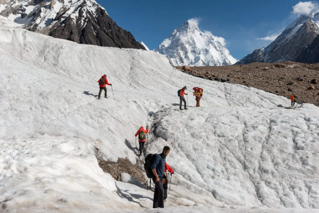SIFC Facilitates Resolution of Mountaineering Fee Dispute to Boost Tourism Sector